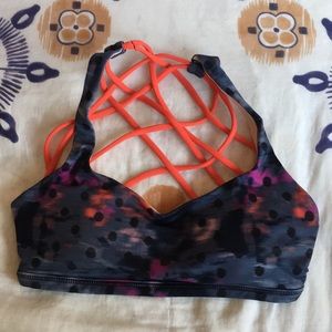 Lululemon sports bra